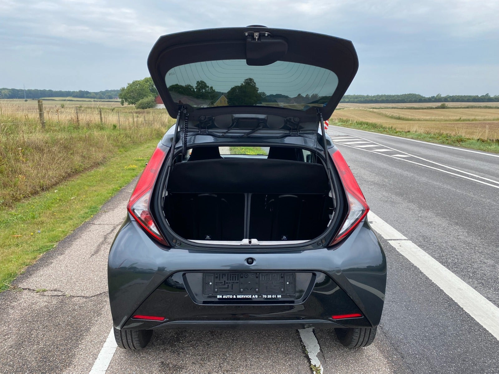 Grå Toyota Aygo fra 2020