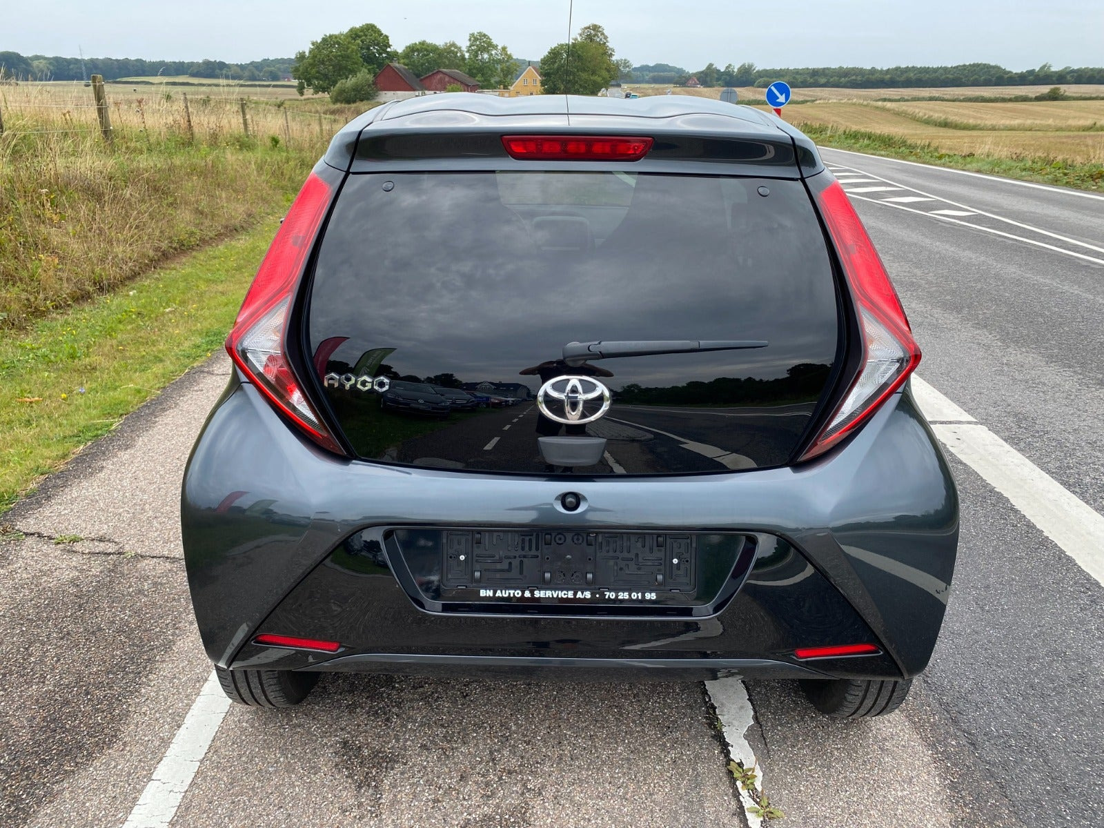 Grå Toyota Aygo fra 2020