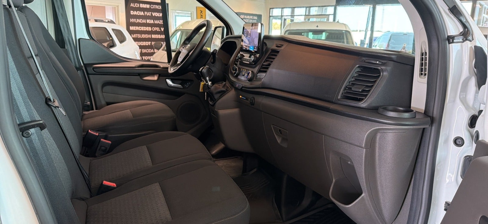 Hvid Ford Transit Custom 300 L1 fra 2023