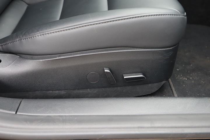 Sort Tesla Model 3 fra 2023