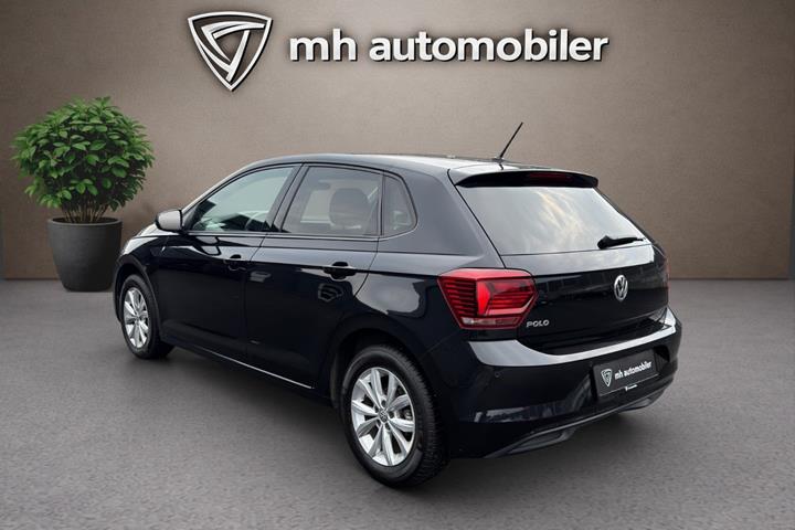 Sort VW Polo fra 2020