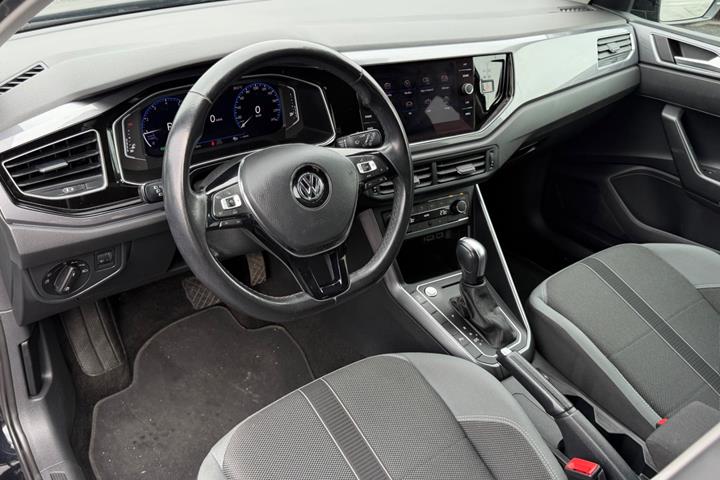 Sort VW Polo fra 2020