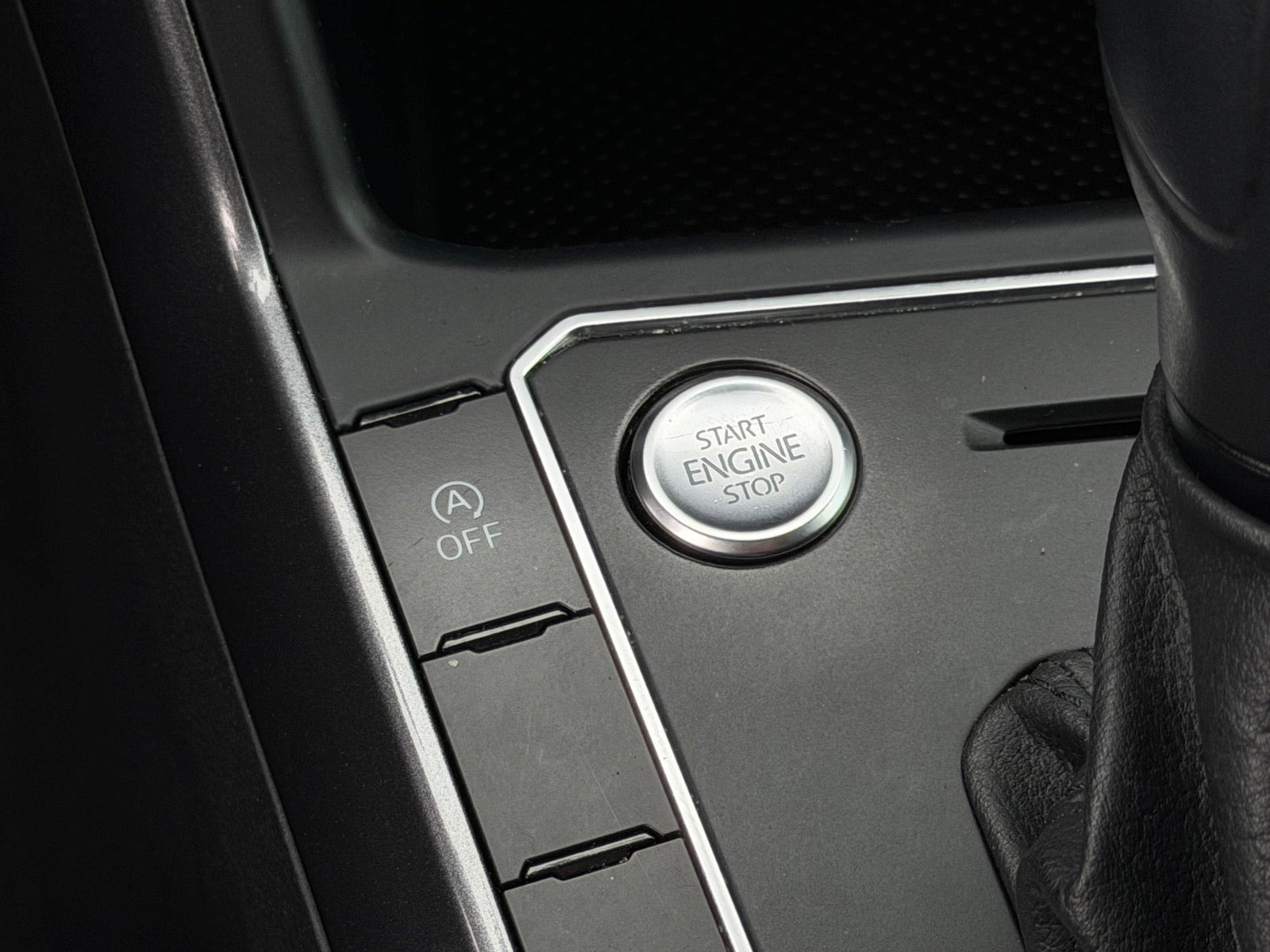 Sort VW Polo fra 2020