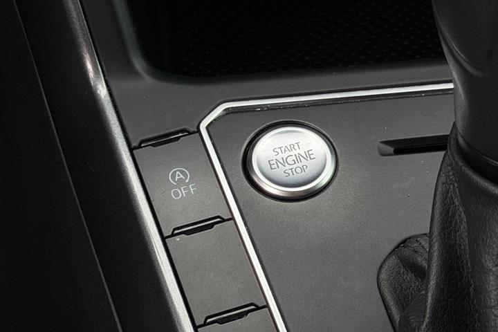 Sort VW Polo fra 2020