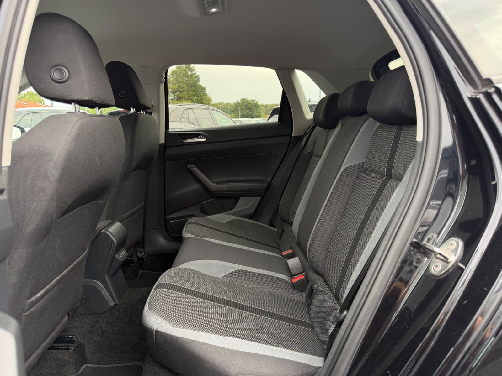 Sort VW Polo fra 2020