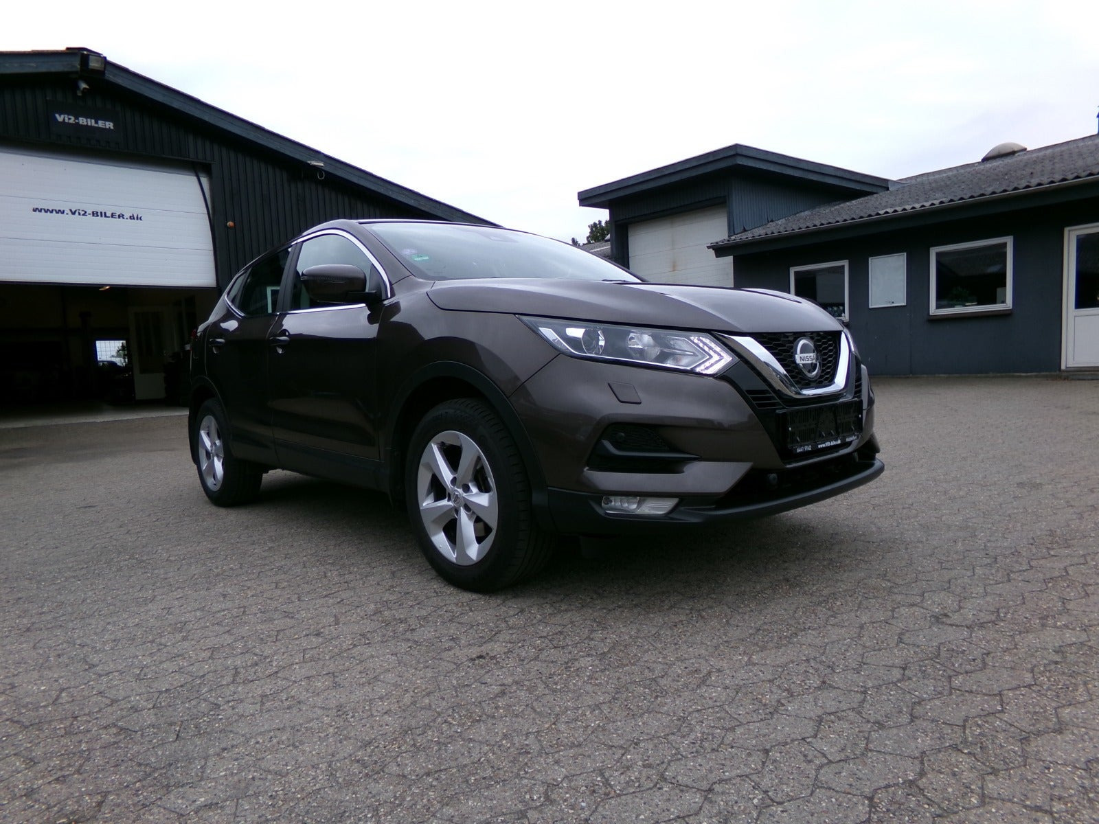 Brun Nissan Qashqai fra 2019