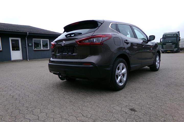 Brun Nissan Qashqai fra 2019