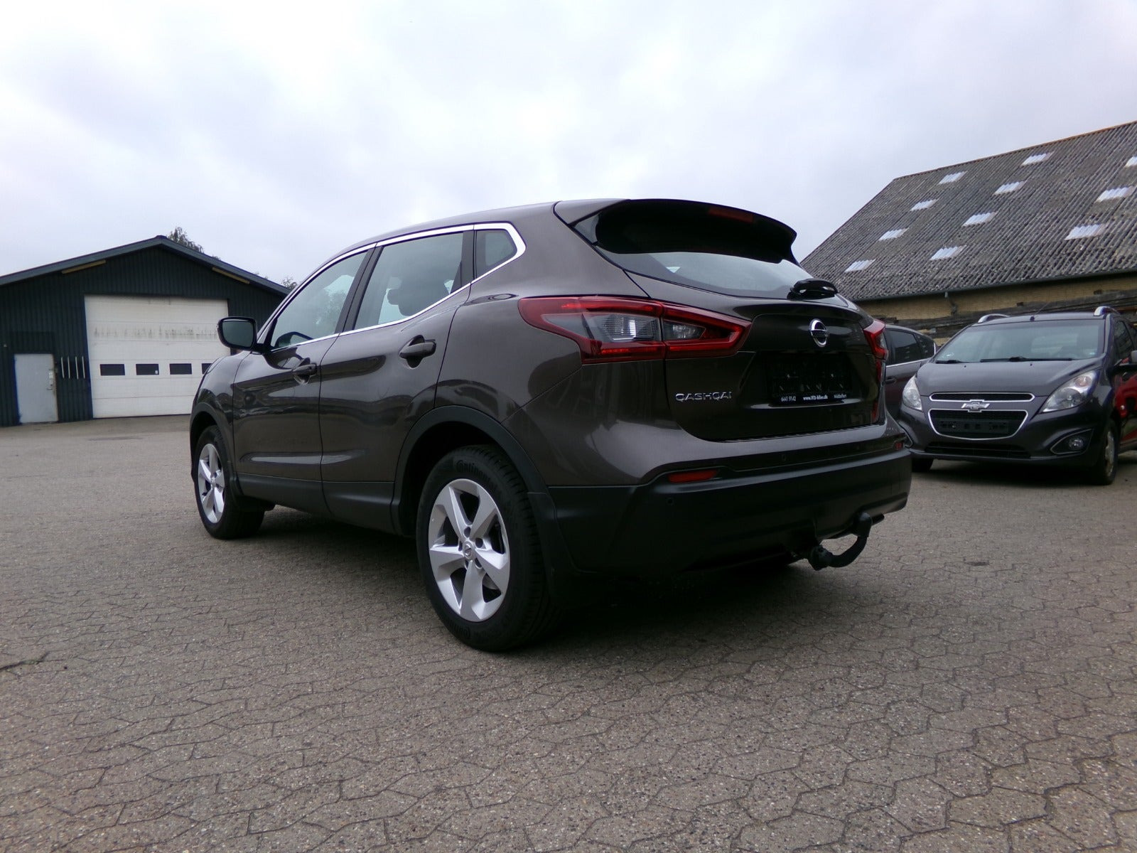 Brun Nissan Qashqai fra 2019