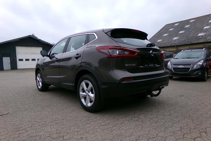 Brun Nissan Qashqai fra 2019