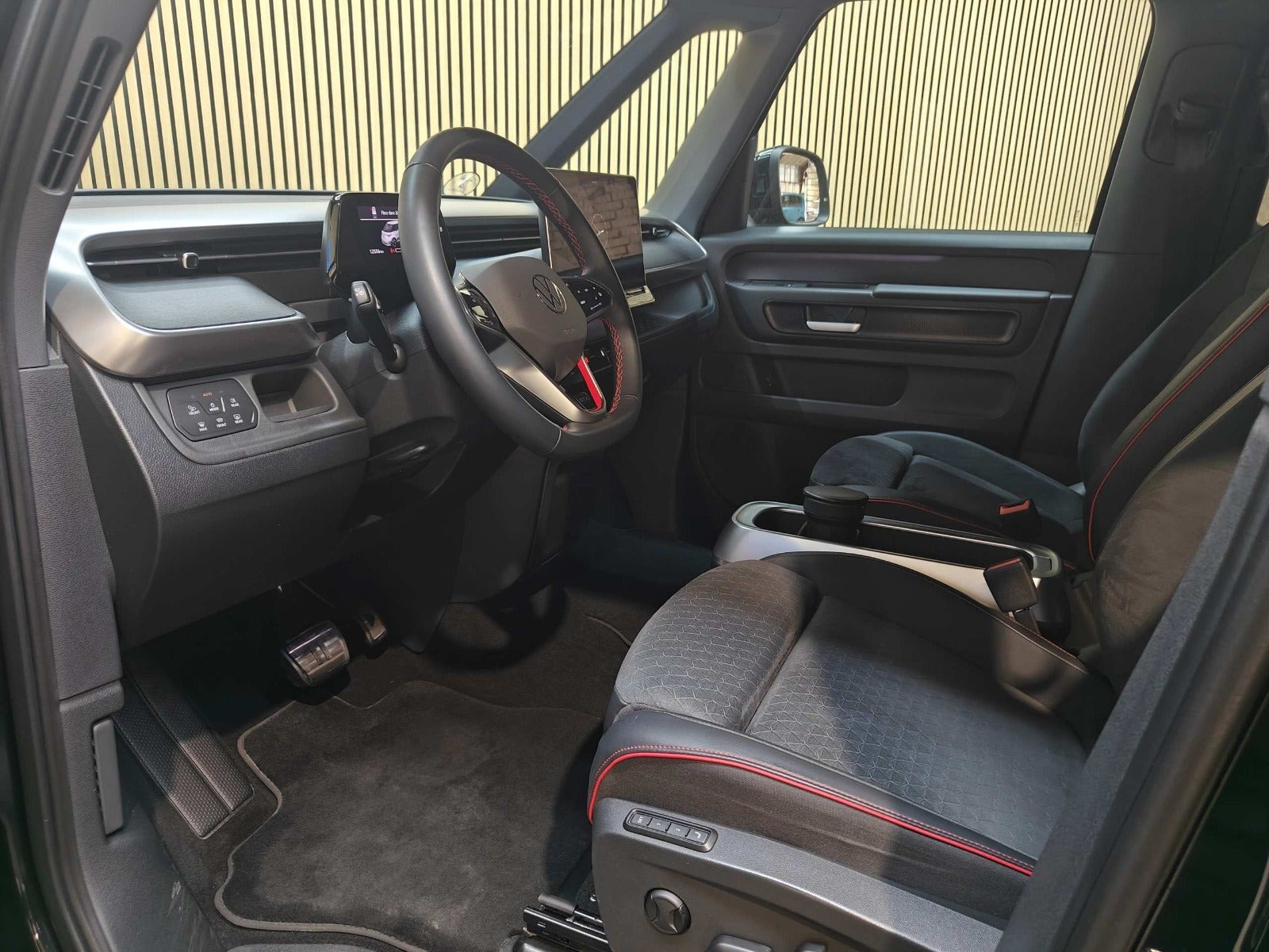 Sort VW ID.Buzz fra 2025