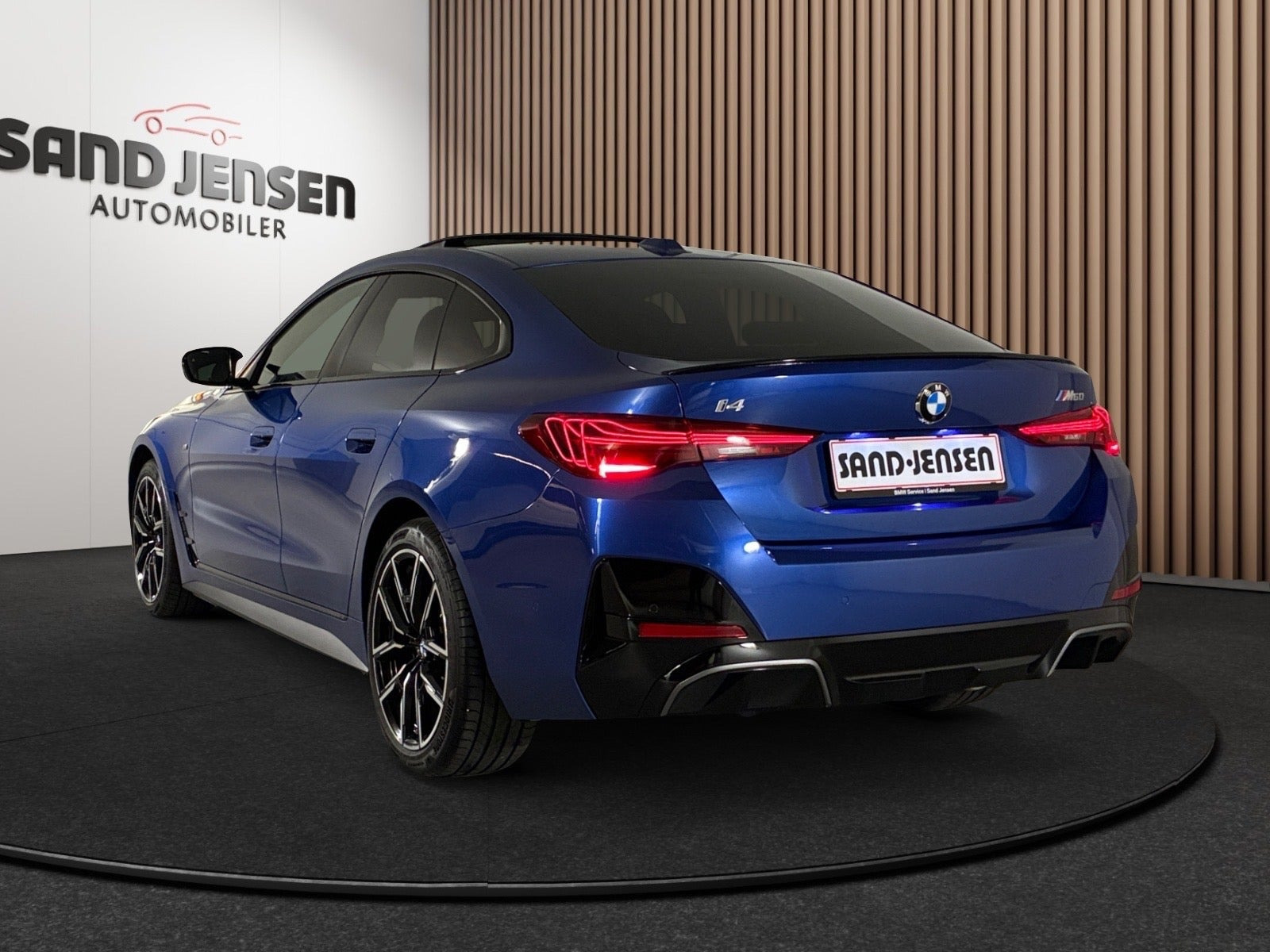 Blå BMW i4 fra 2026