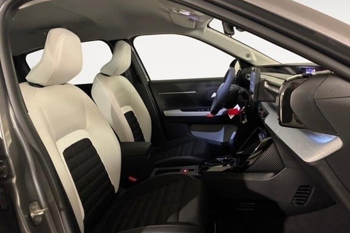 Grå Citroën e-C3 Aircross fra 2025