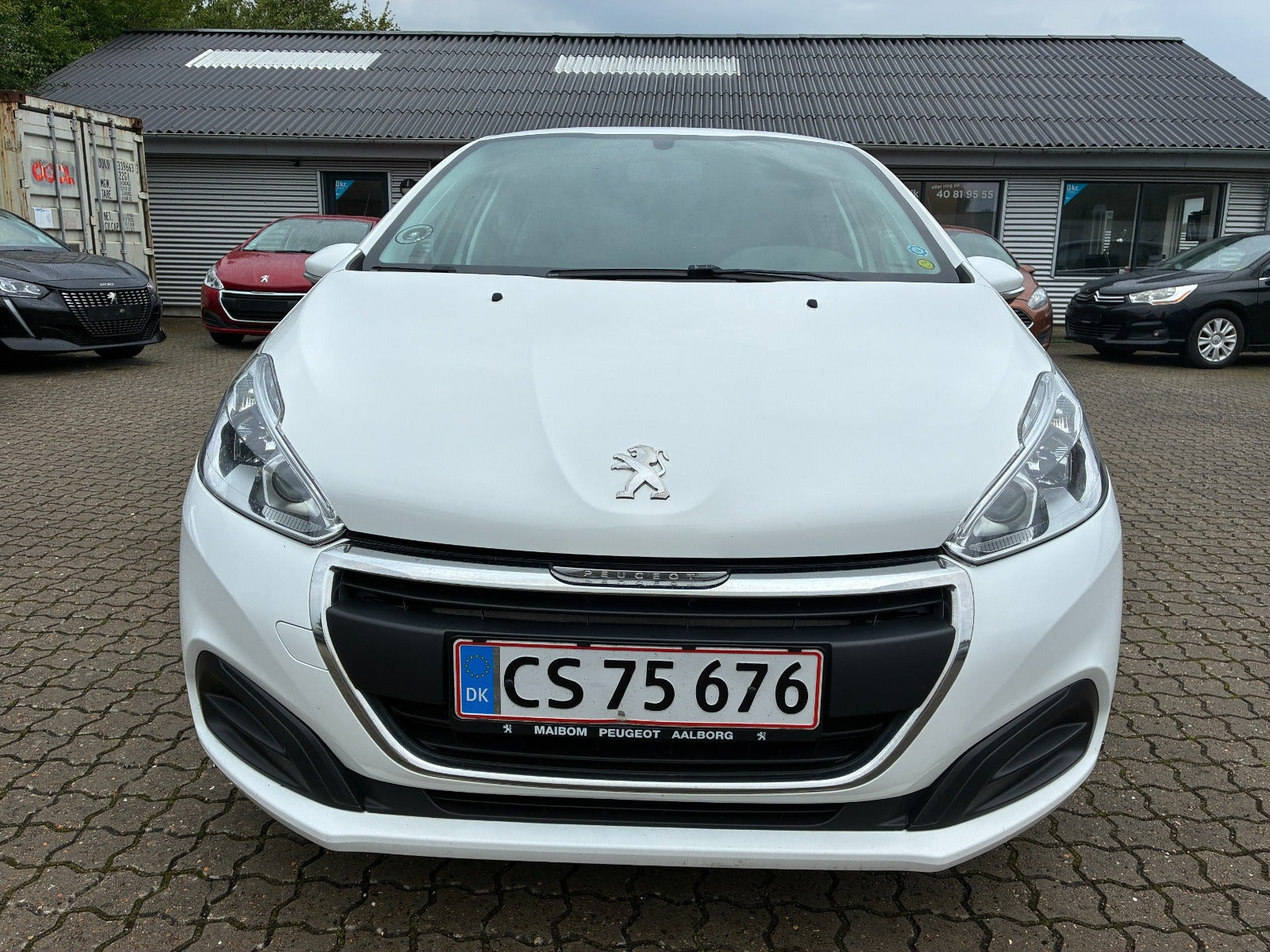 Hvid Peugeot 208 fra 2017