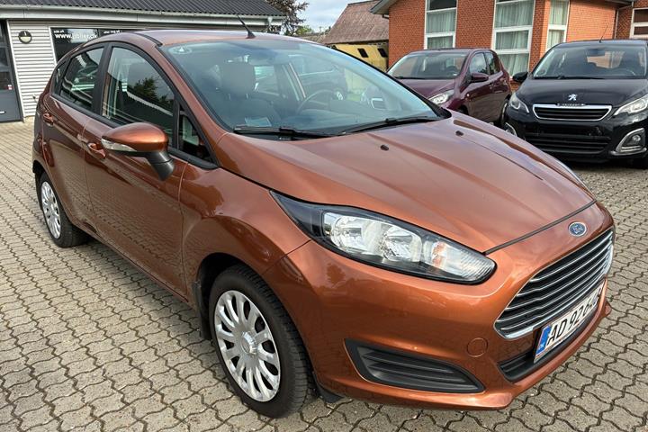 Kobber Ford Fiesta fra 2013