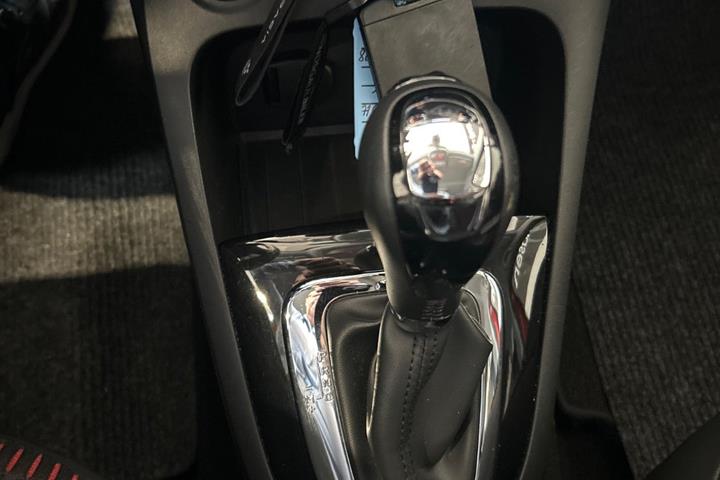 Rød Renault Captur fra 2015