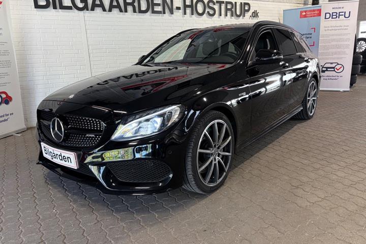 Sort Mercedes C43 fra 2016 set udefra