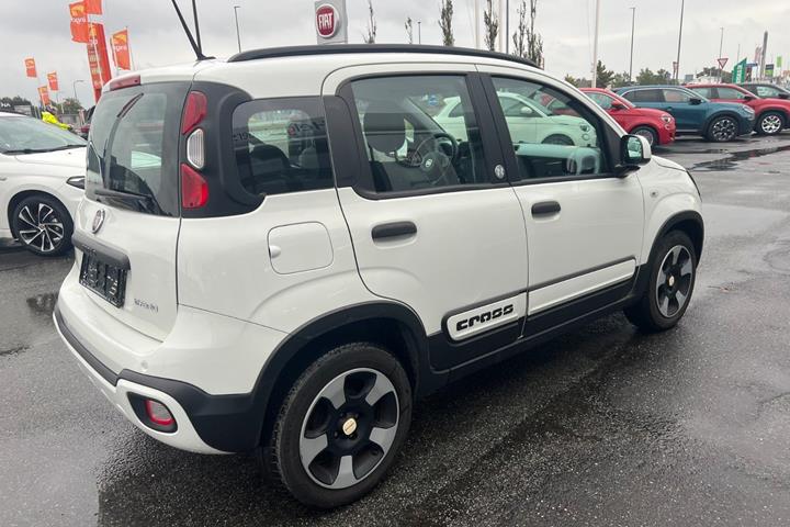 Hvid Fiat Panda Cross fra 2021