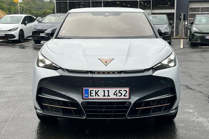 Hvid Cupra Tavascan fra 2025