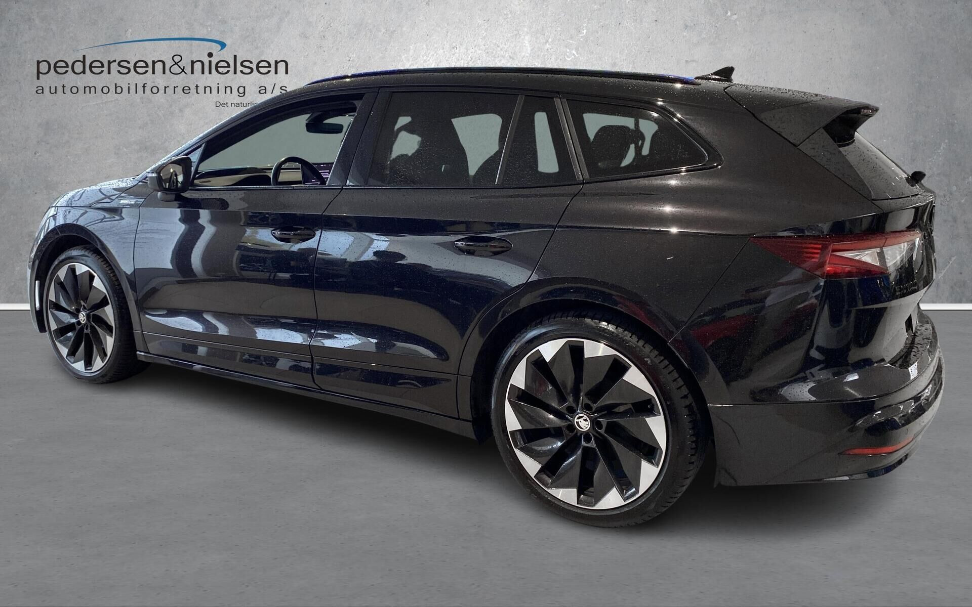 Sort Skoda Enyaq fra 2021