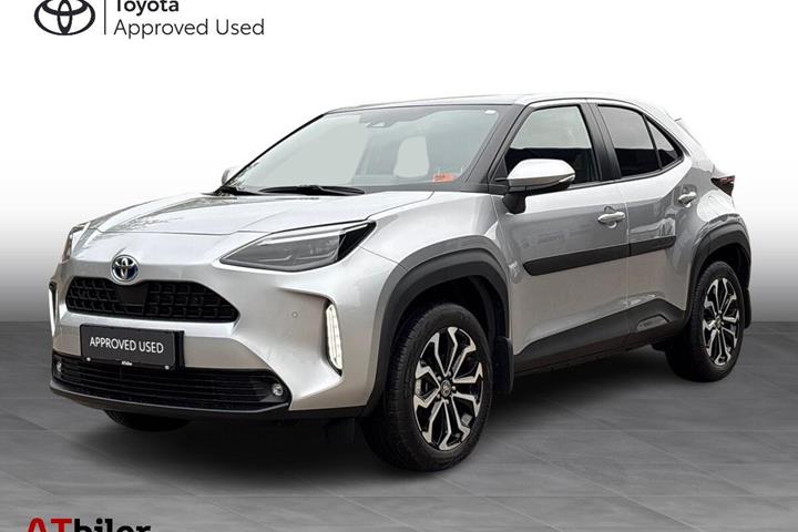 Sølv Toyota Yaris Cross fra 2022