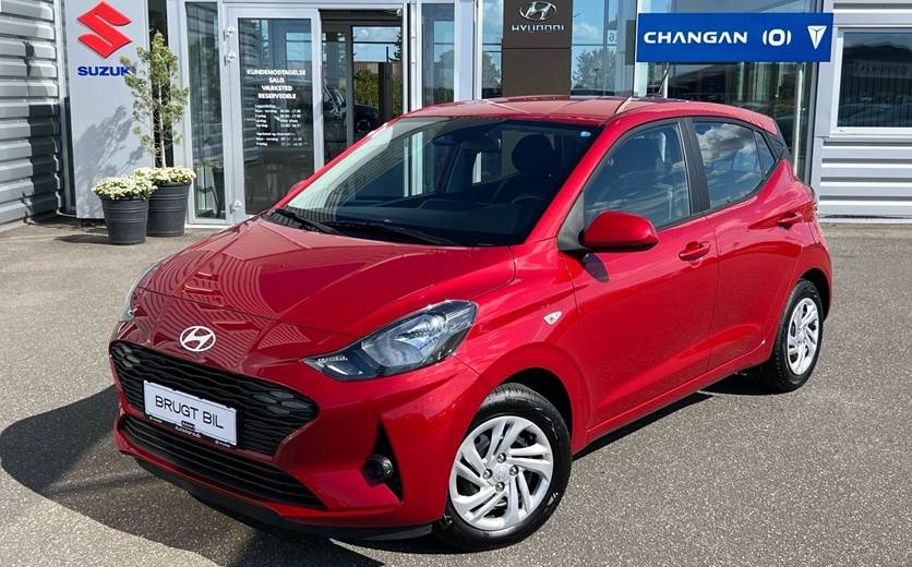 Hyundai i10 1,0 Essential 67HK 5d