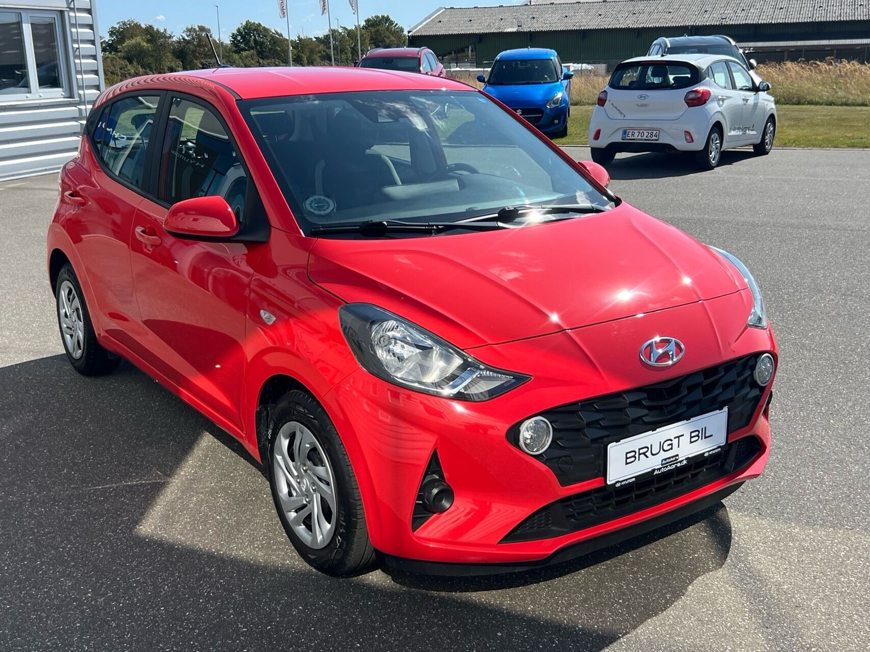 Rød Hyundai i10 fra 2020