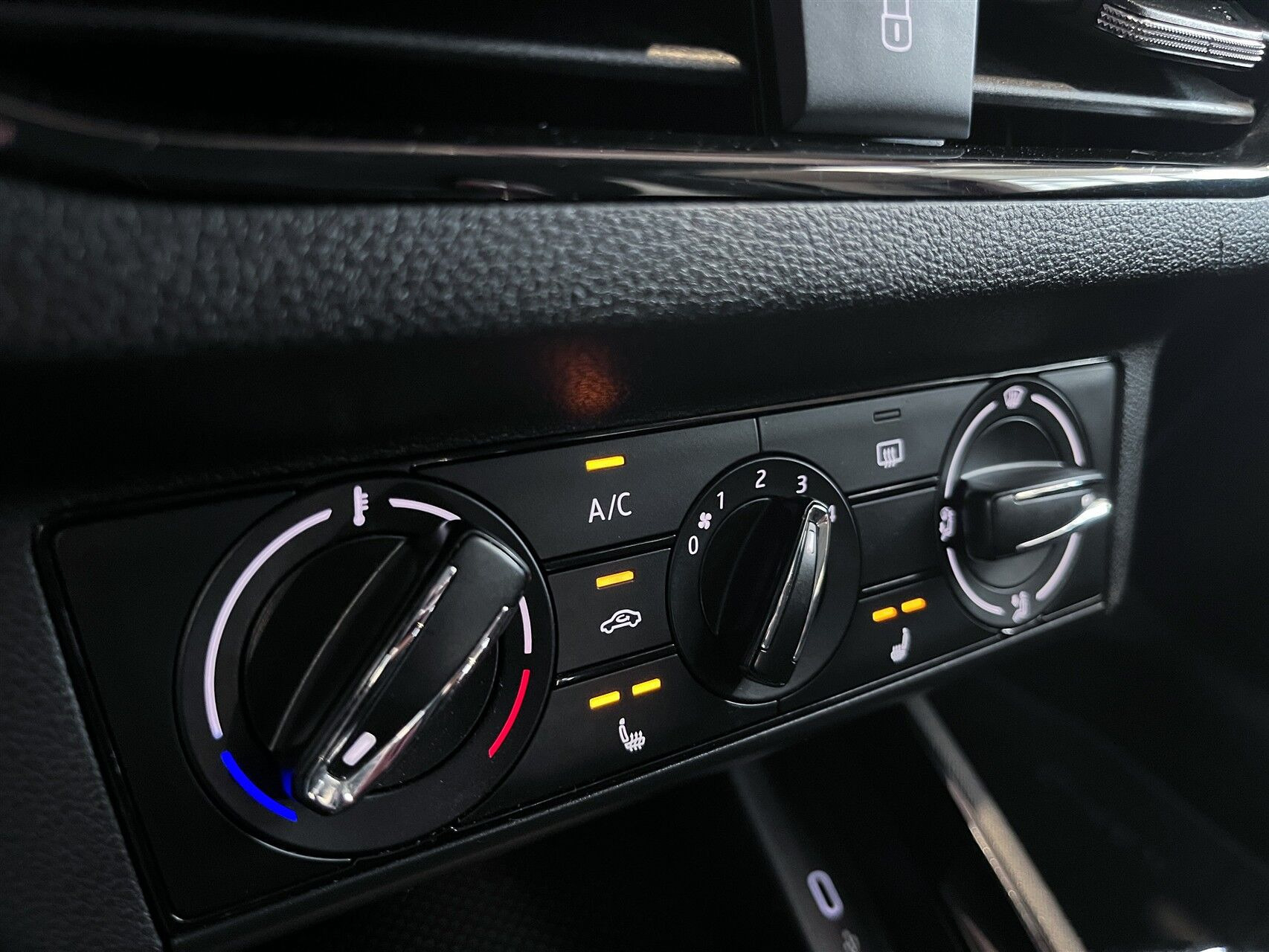 Blå Skoda Kamiq fra 2021