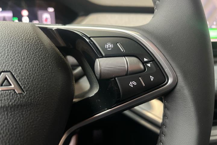 Grøn Skoda Enyaq fra 2026
