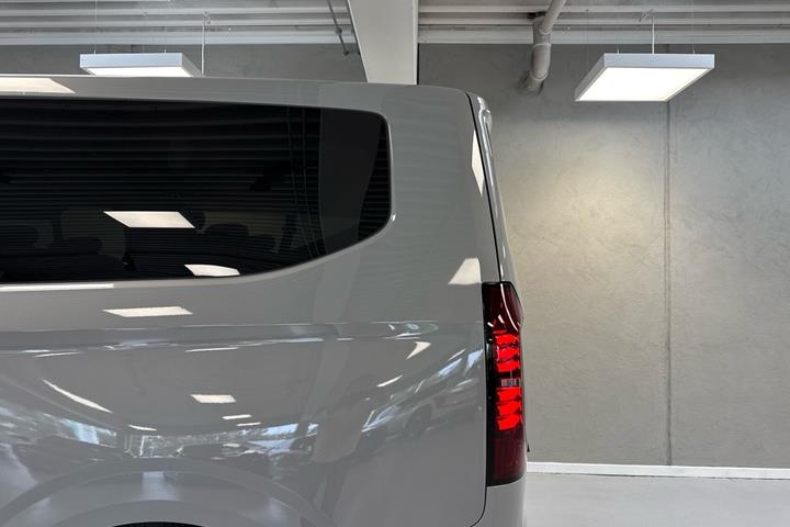Grå VW e-Transporter fra 2026