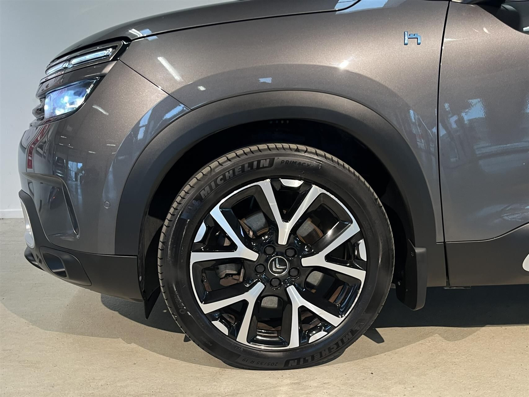 Grå Citroën C5 Aircross fra 2021
