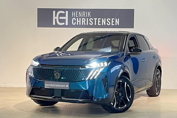 Blå Peugeot e-3008 fra 2024