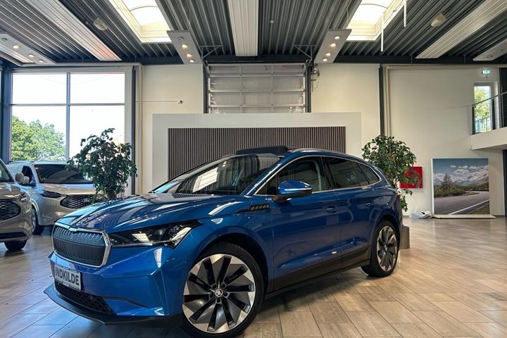 Blå Skoda Enyaq fra 2020