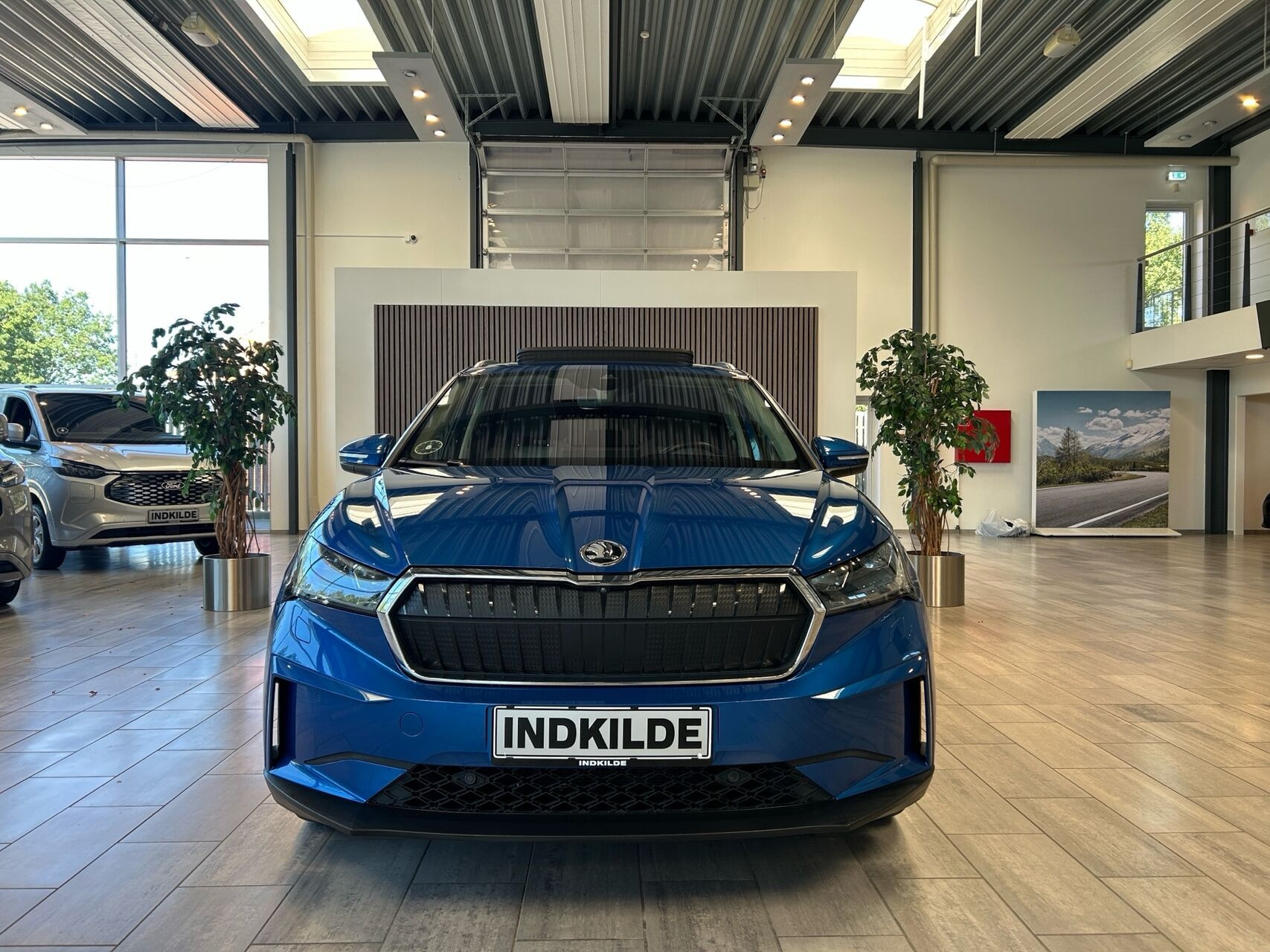 Blå Skoda Enyaq fra 2020