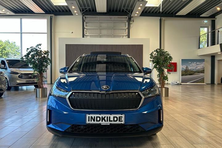 Blå Skoda Enyaq fra 2020