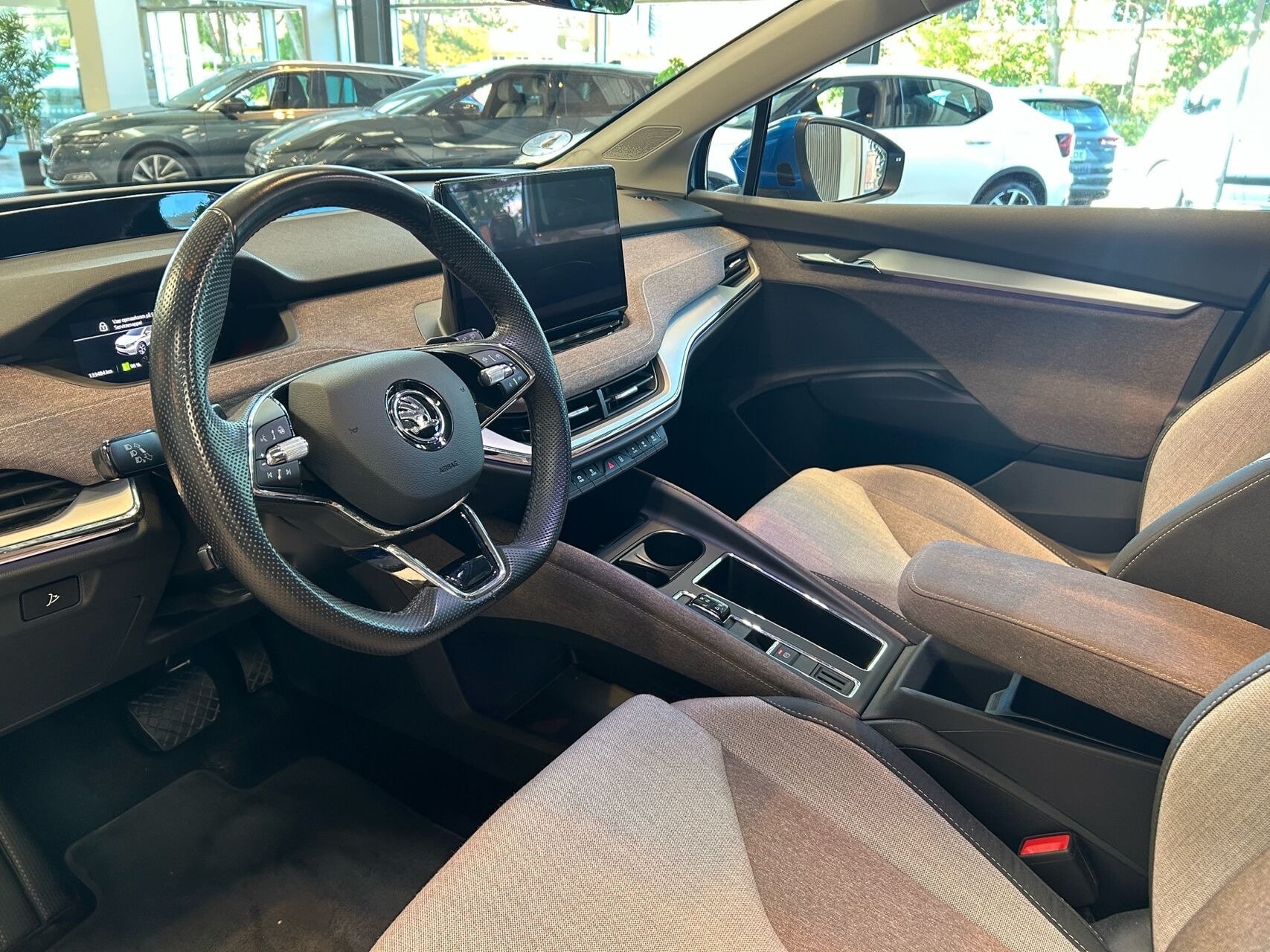 Blå Skoda Enyaq fra 2020