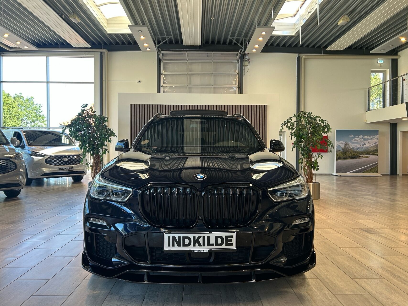 Sort BMW X5 fra 2021