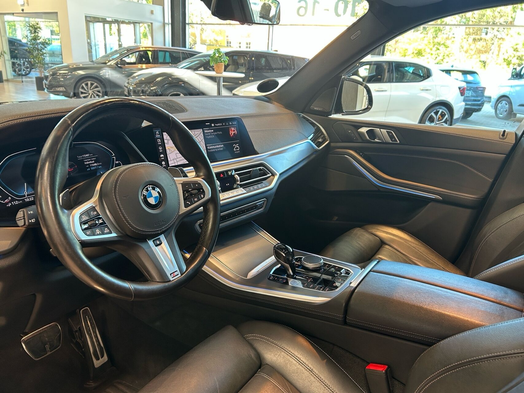 Sort BMW X5 fra 2021