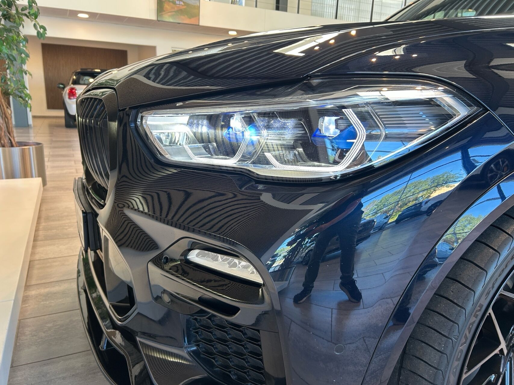 Sort BMW X5 fra 2021
