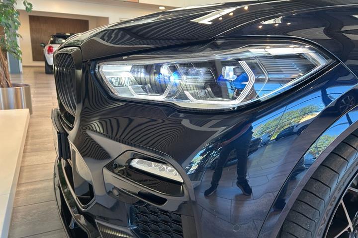 Sort BMW X5 fra 2021