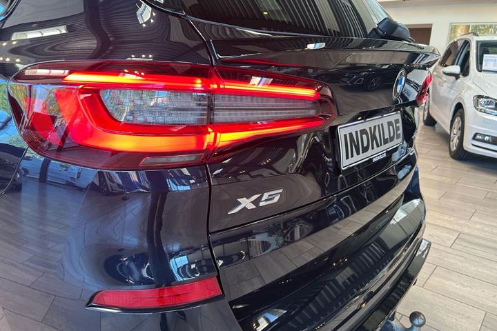 Sort BMW X5 fra 2021