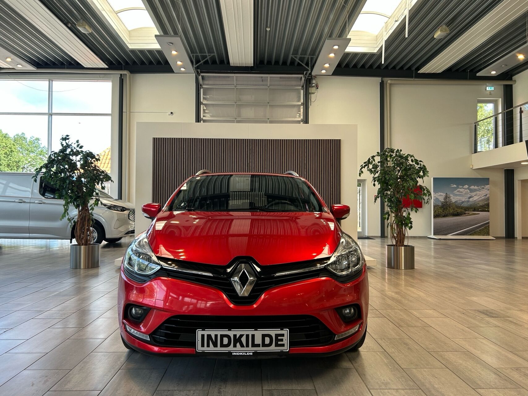 Rød Renault Clio fra 2019