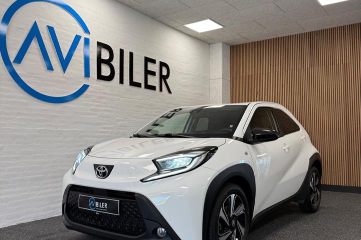 Hvid Toyota Aygo X fra 2023