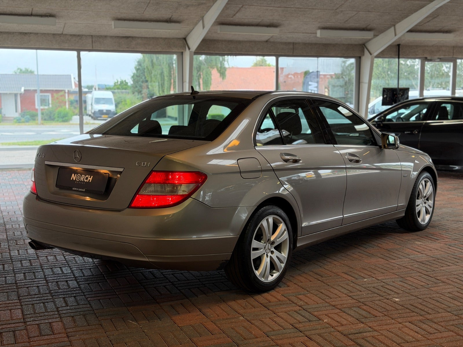 undefined Mercedes C200 fra 2009