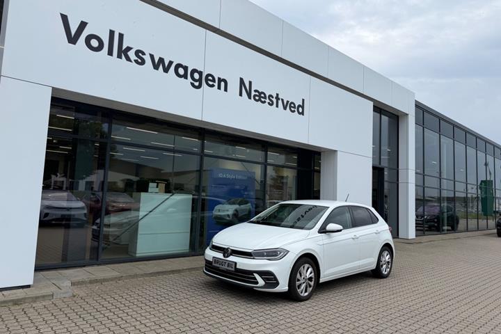 Hvid VW Polo fra 2023