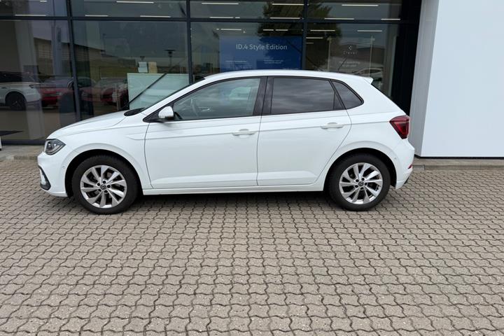 Hvid VW Polo fra 2023