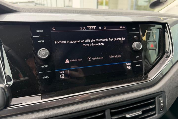 Hvid VW Polo fra 2023
