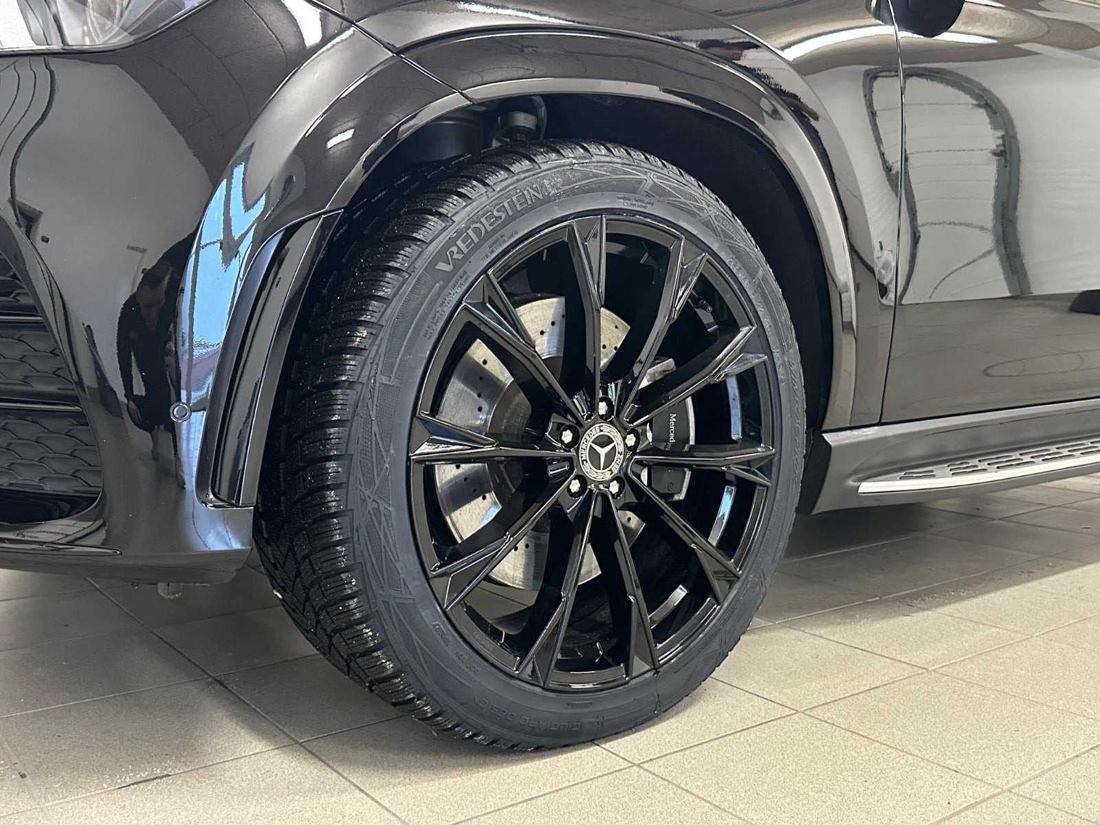 Sort Mercedes GLE350 de fra 2021