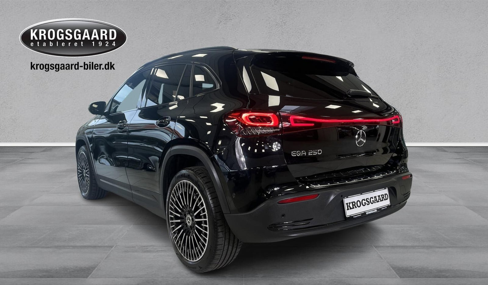 Sort Mercedes EQA250 fra 2023