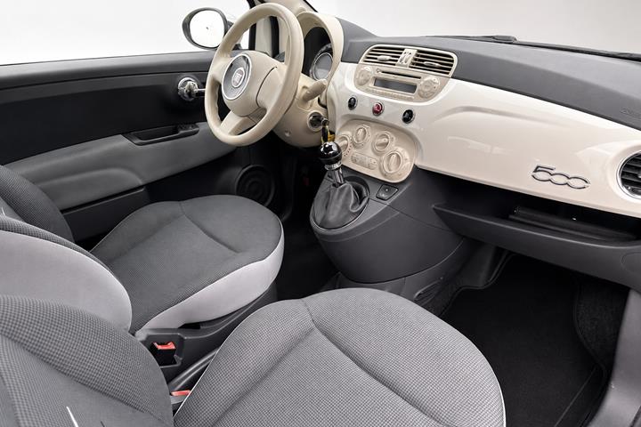 Hvid Fiat 500 fra 2014