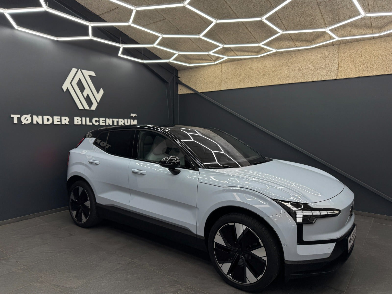Blå Volvo EX30 fra 2024